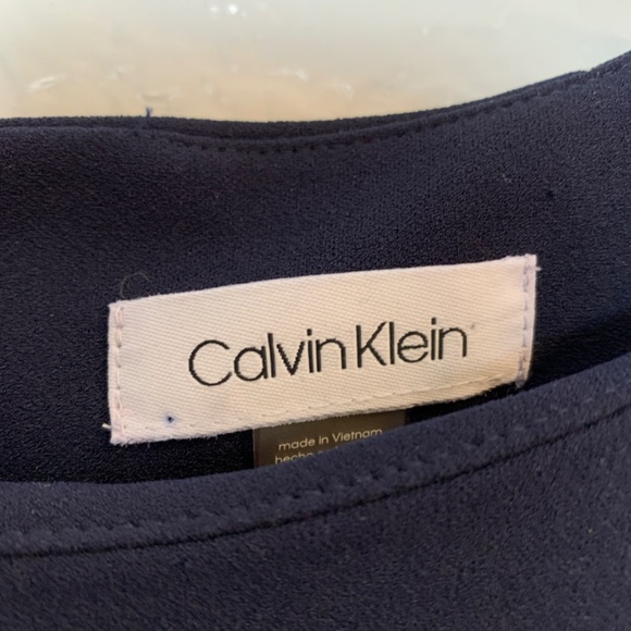 Calvin Klein Navy Blue Sheath Dress Size 10 Faux Pearl Detail Bell Sleeve Career - Picture 3 of 14